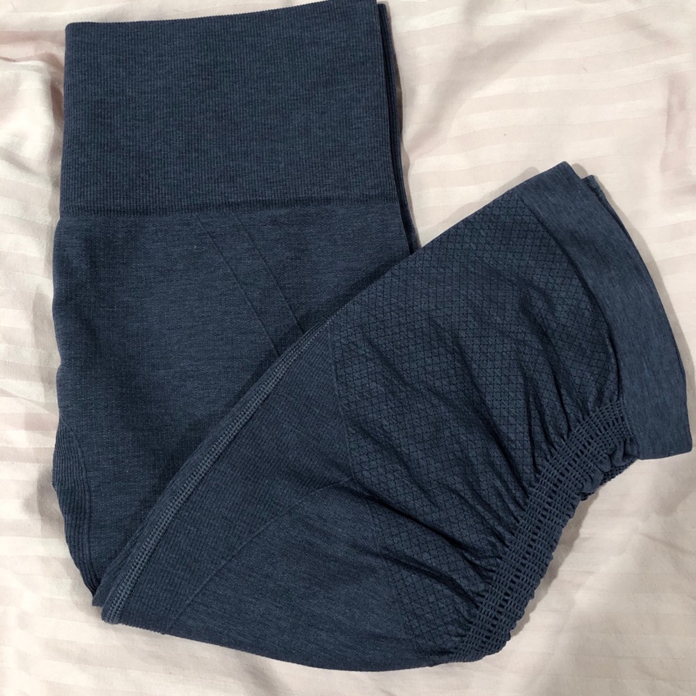 ✨Sold✨ Lululemon Leggings In The Flow Crop II - Picture 6 of 6
